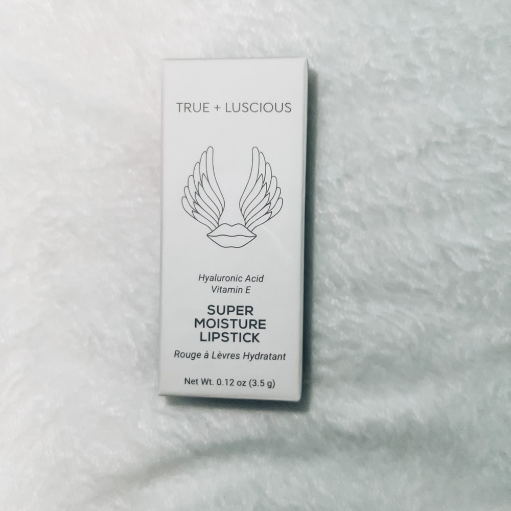 NWT True + Luscious Super Moisture Lips